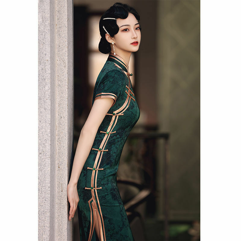 الصينية خمر شيونغسام الأخضر الداكن تحسين الرجعية الجمهورية أنيقة ضئيلة فستان طويل تشيباو الملابس التقليدية للنساء
