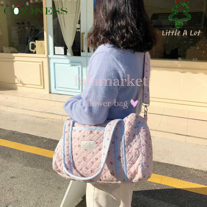 حقيبة للأمهات مطبوعة بشكل زهور جميلة حقيبة للأمهات محلية الصنع متعددة الجيوب مناسبة للسفر والرحلات الجديدة لحديثي الولادة