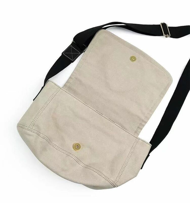 حقائب يد نسائية عصرية موديل 2022 من قماش ساتورن على طراز بريبي حقائب كروس بكتف واحد