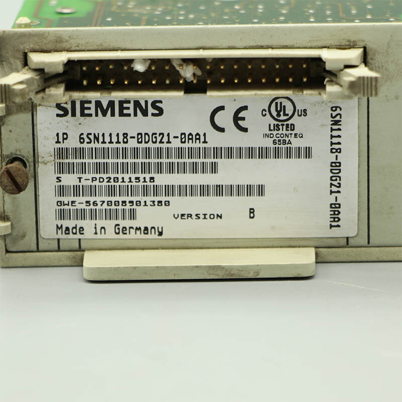 تستخدم سيمنز 810 CCU1 6FC5410-0AY01-0AA0 البرمجيات 2.4 النسخة
