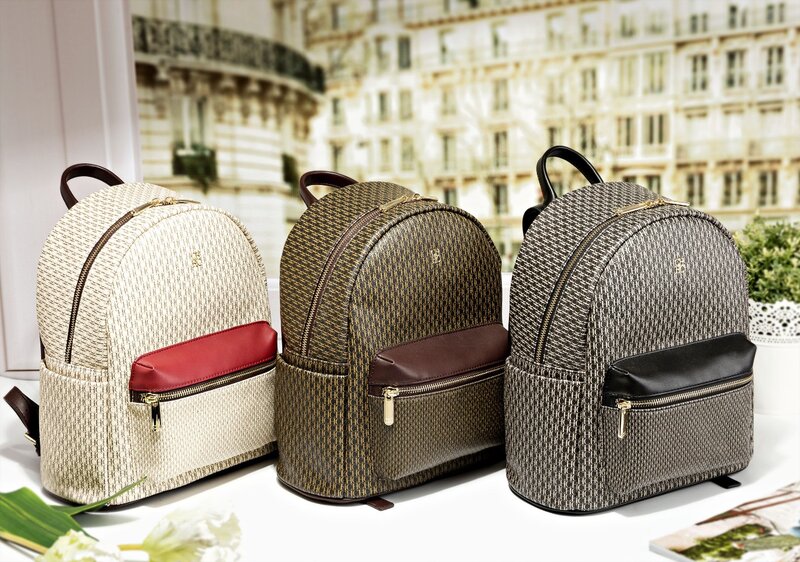 CH  2022 New Fashion 100% Leather Unisex Backpack with Letter Printed Shoulder Bag Luxury Designer Brand Backpack
