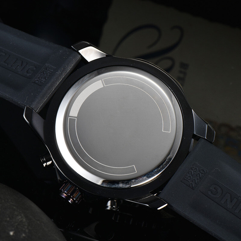 ساعة يد رياضية رجالية كوارتز متعددة الوظائف ذات جودة فاخرة من علامة تجارية مميزة ساعة يد بنمط كرونوغراف من السيليكون