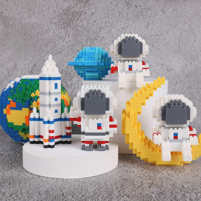 الفضاء مغامرة رائد الفضاء صاروخ القمر كبسولة منضدية الديكور لتقوم بها بنفسك كتل الماس الصغيرة الطوب بناء لعب للأطفال الهدايا