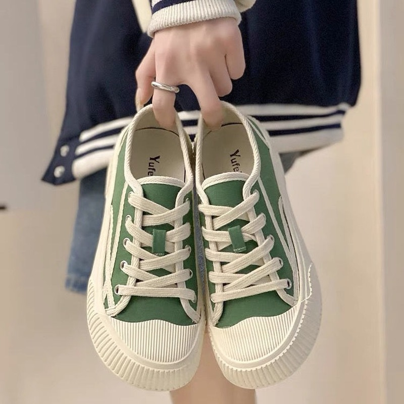 حذاء رياضي نسائي ذو نعل سميك من هوتشو لربيع وصيف Harajuku 2022 حذاء تنس نسائي مسطح بلون أسود كاواي #2