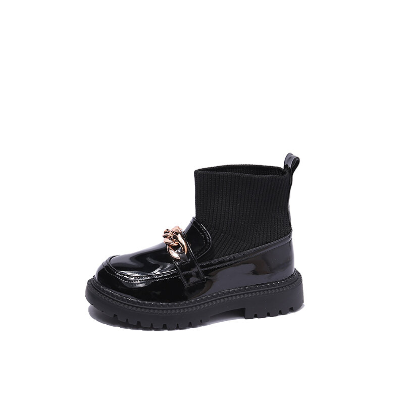 الفتيات الكلاسيكية أحذية بوت قصيرة سلاسل معدنية 2022 الاطفال موضة الكورية نمط لامعة الحلو الأميرة الجوارب غير رسمية الأحذية جديد الصلبة الأسود