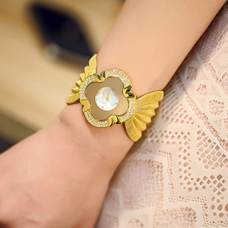 أنيقة فراشة الذهب ساعة ساعات كوارتز حزام معدني ساعة جميلة حسن المظهر اليد الديكور للنساء سيدة SEC88