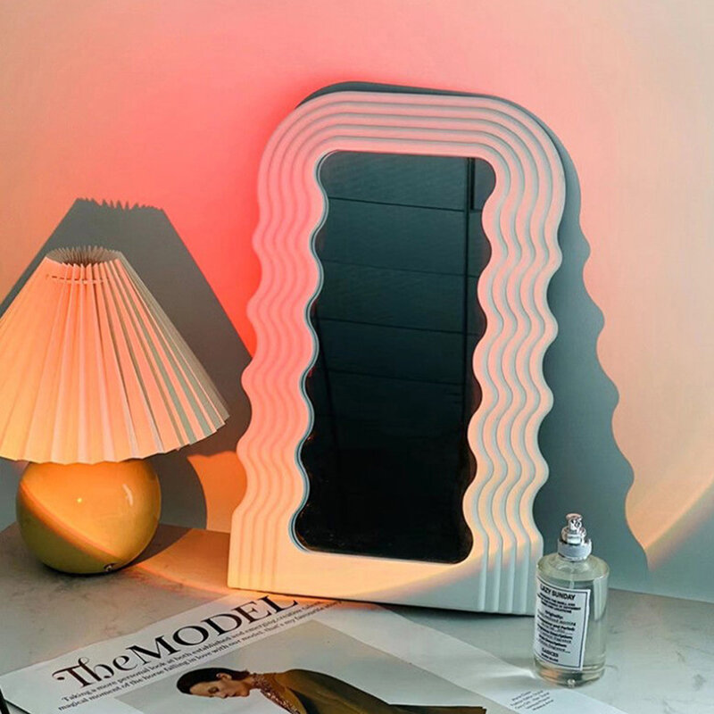 الإبداعية موجة مرآة سطح المكتب مستحضرات التجميل البلاستيك مرآة مرآة حمام ديكور خاص على شكل خمر مرآة الوردي ديكور المنزل